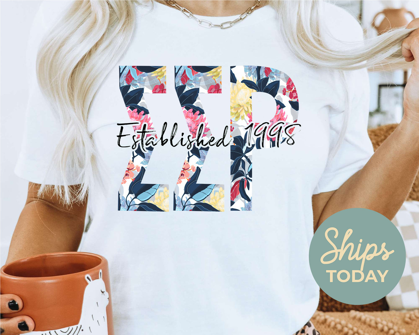 Sigma Sigma Rho Floral Block Sorority T-shirt _ 3521g