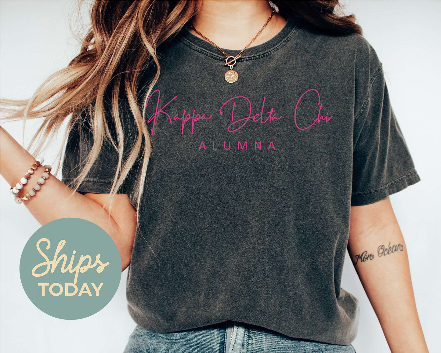 Kappa Delta Chi Vintage Alumna Sorority T-shirt _ 3500g