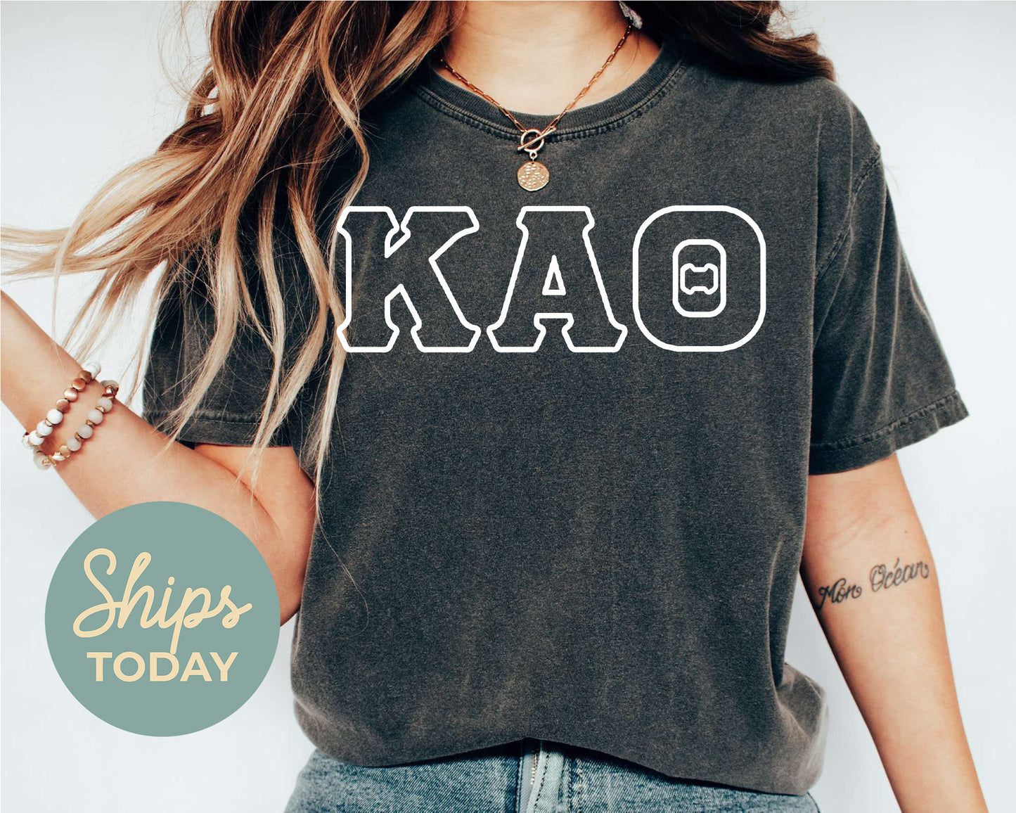 Kappa Alpha Theta White Letter Outline Sorority T-shirt _ 30806g