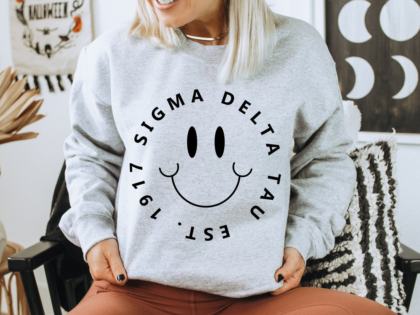 Sigma Delta Tau Smiley Face Halo Sorority Sweatshirt _ 2520g