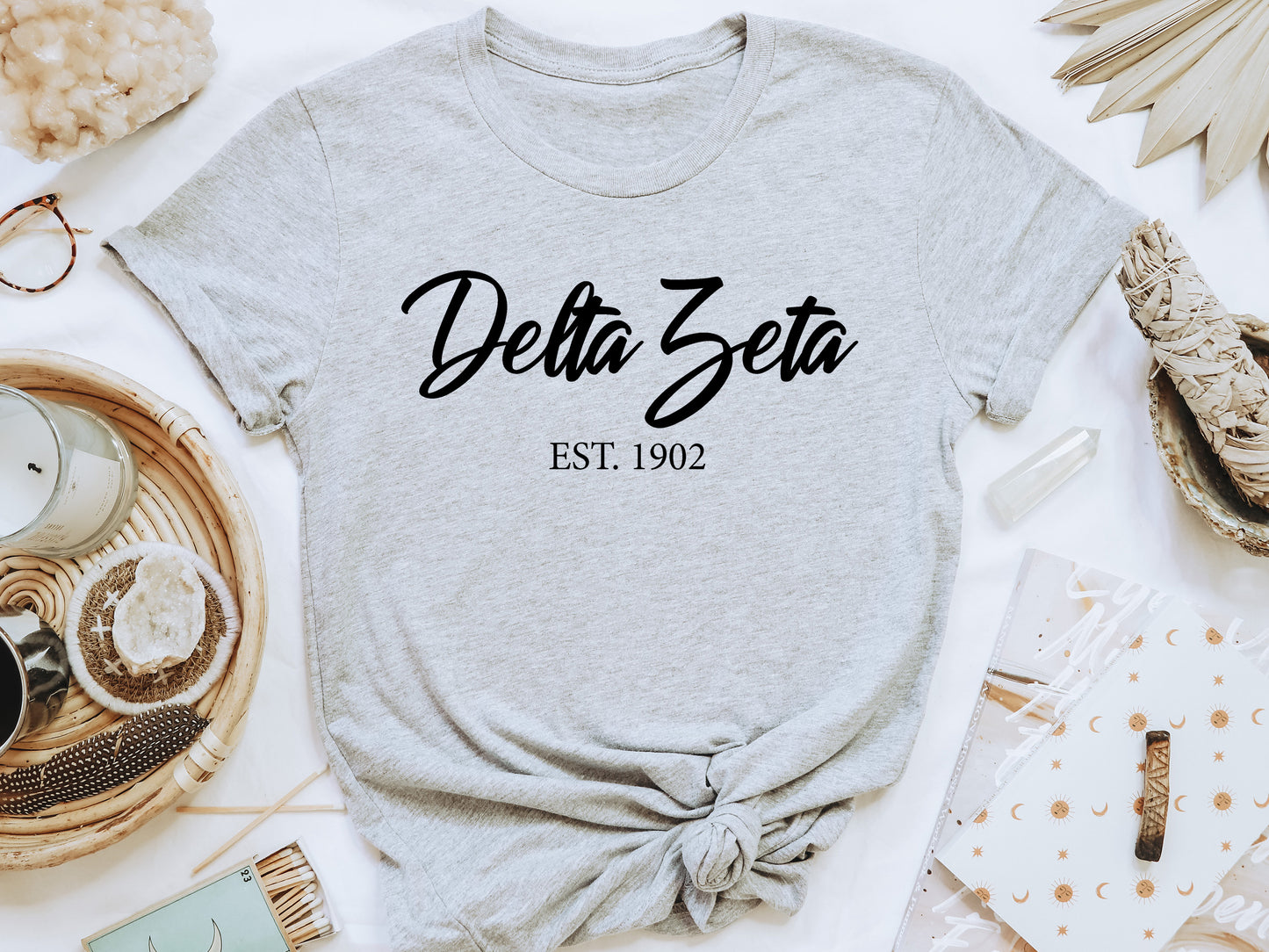 Delta Zeta Black Flowy Sorority T-shirt _ 90g