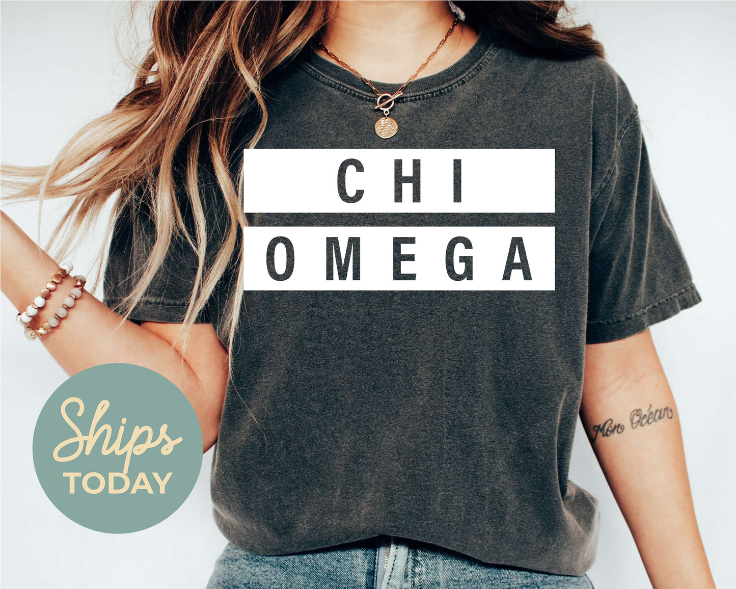 Chi Omega Faded White Box Sorority T-shirt _ 3342g