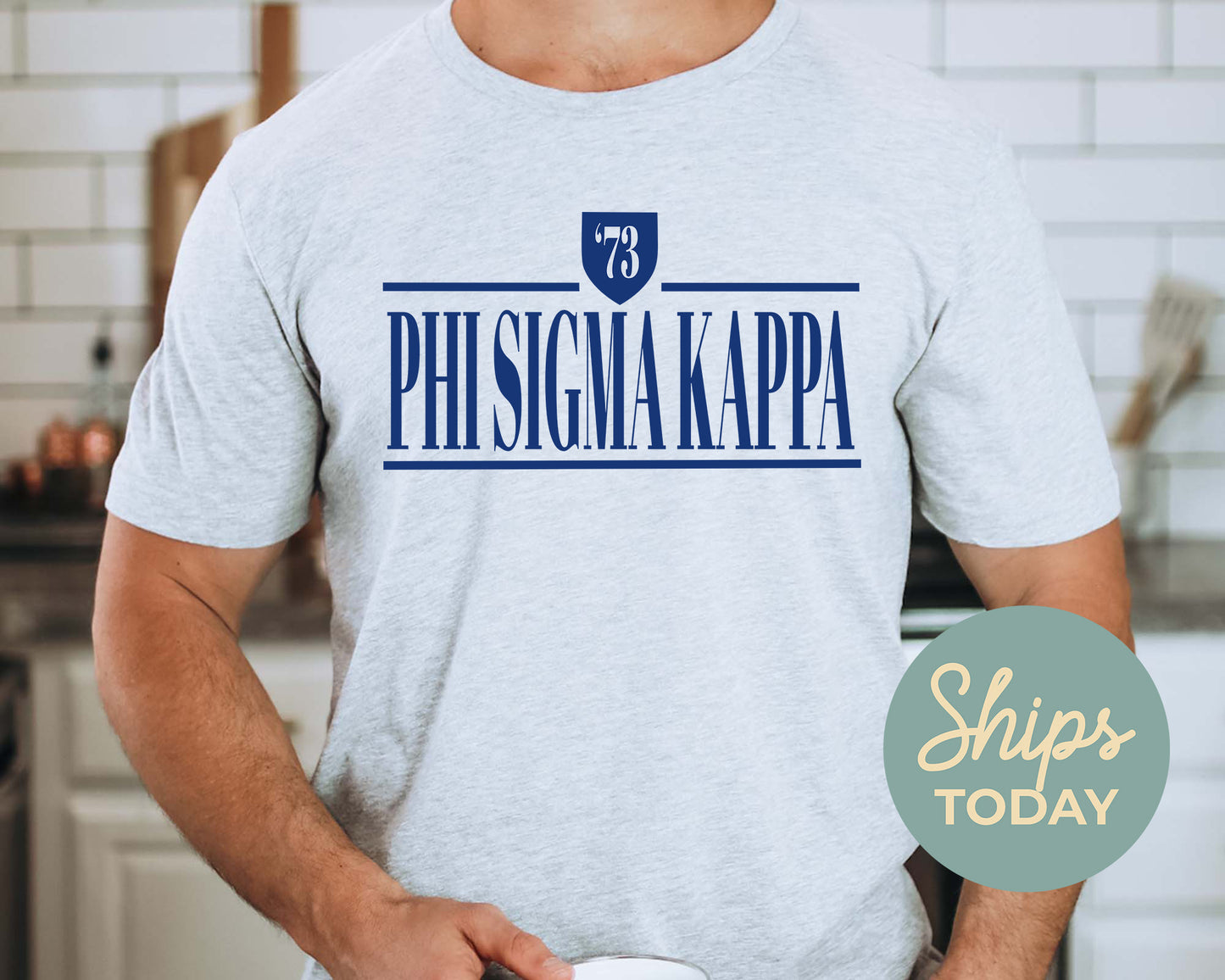 Phi Sigma Kappa Shield Fraternity T-shirt _ 1200g