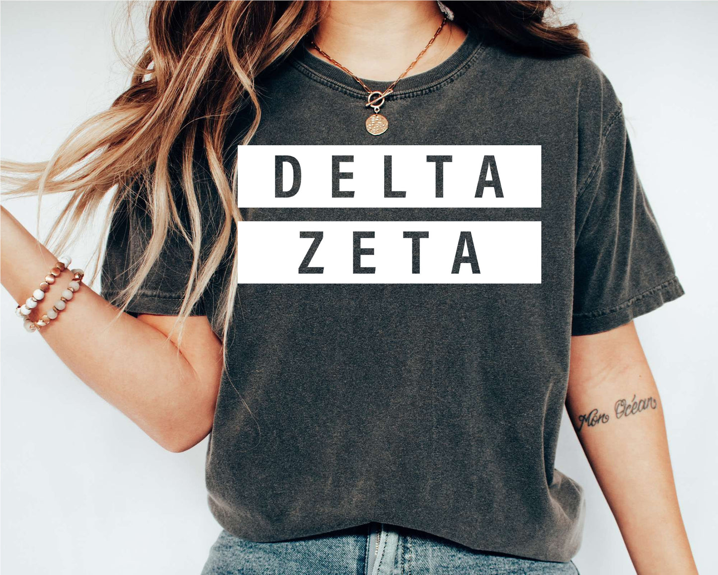 Delta Zeta Faded White Box Sorority T-shirt _ 3346g