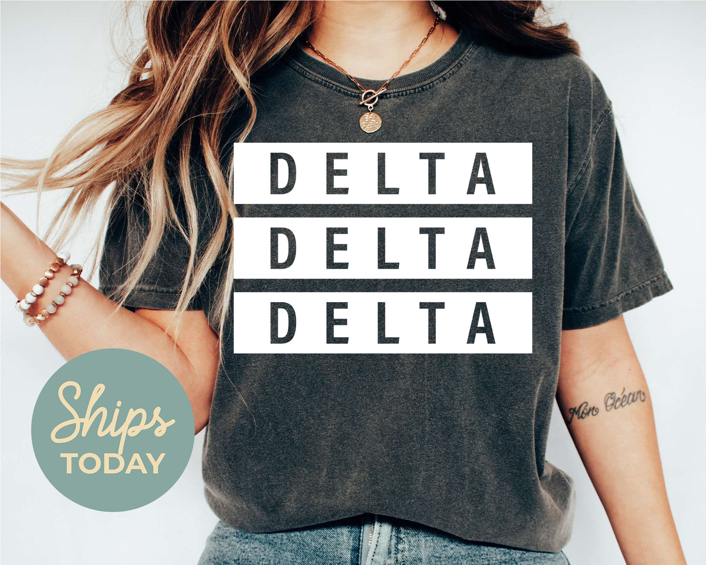 Delta Delta Delta Faded White Box Sorority T-shirt _ 3343g