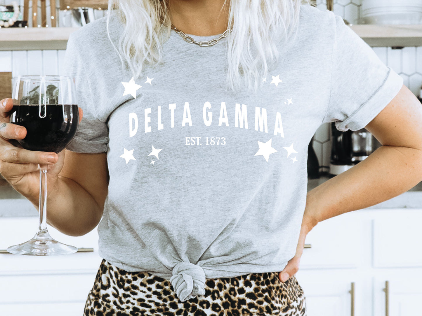 Delta Gamma Arched Star Sorority T-shirt _ 2275g