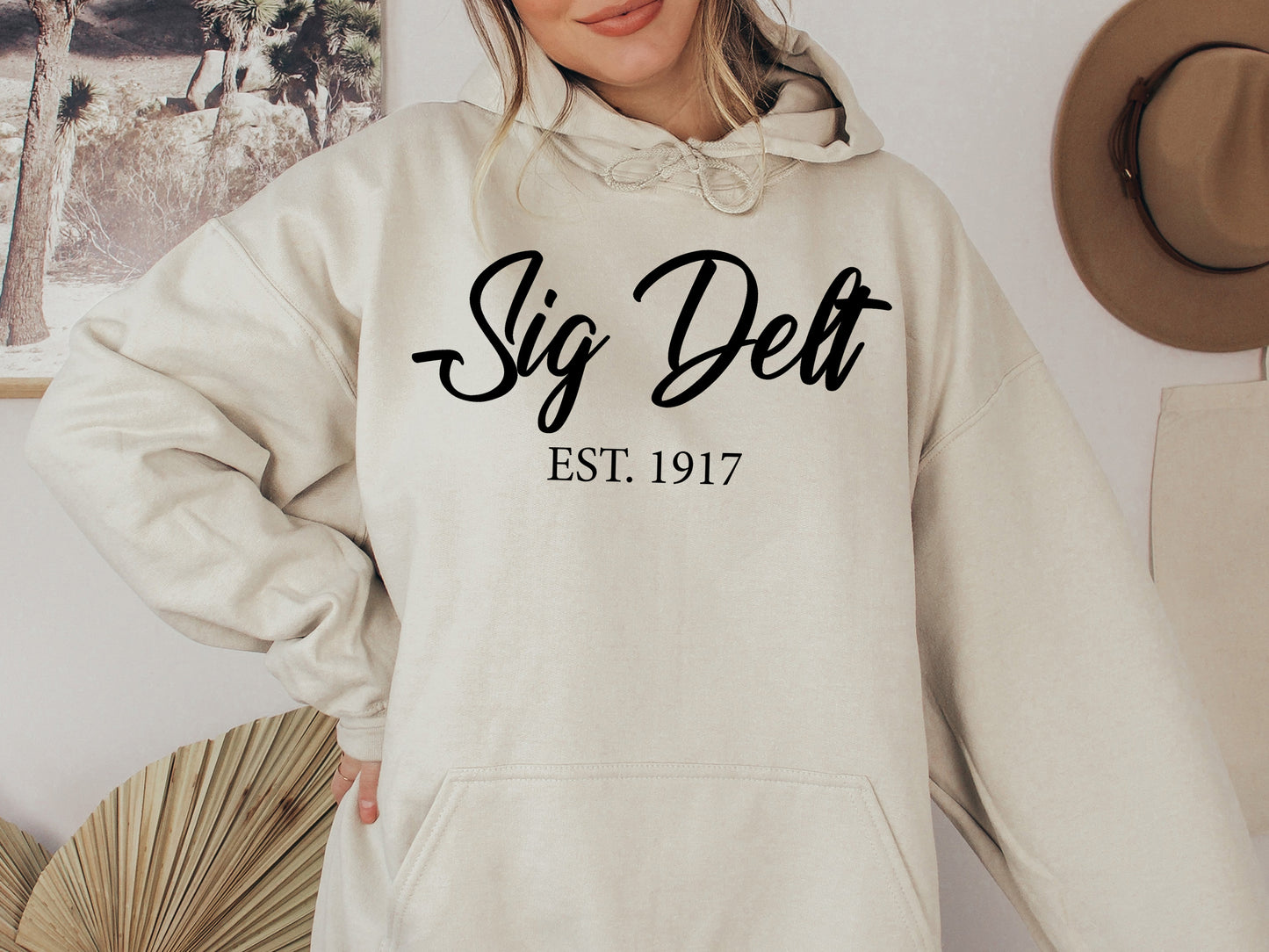 Sigma Delta Tau Black Flowy Sorority Hoodie _ 98g