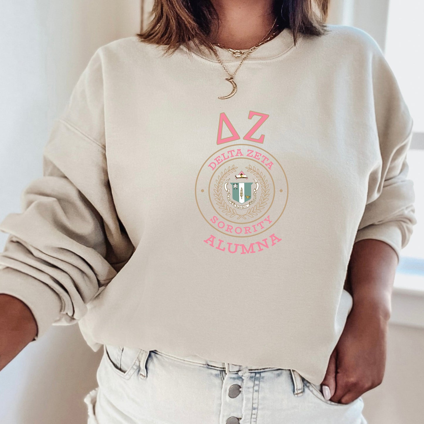 Delta Zeta Alumna Vintage Sorority Sweatshirt _ 31022g