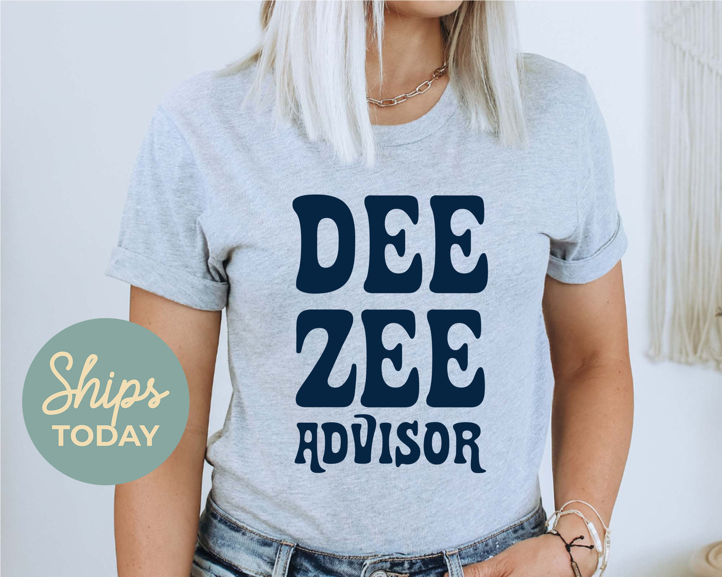 Delta Zeta Best Advisor Sorority T-shirt _ 3110g