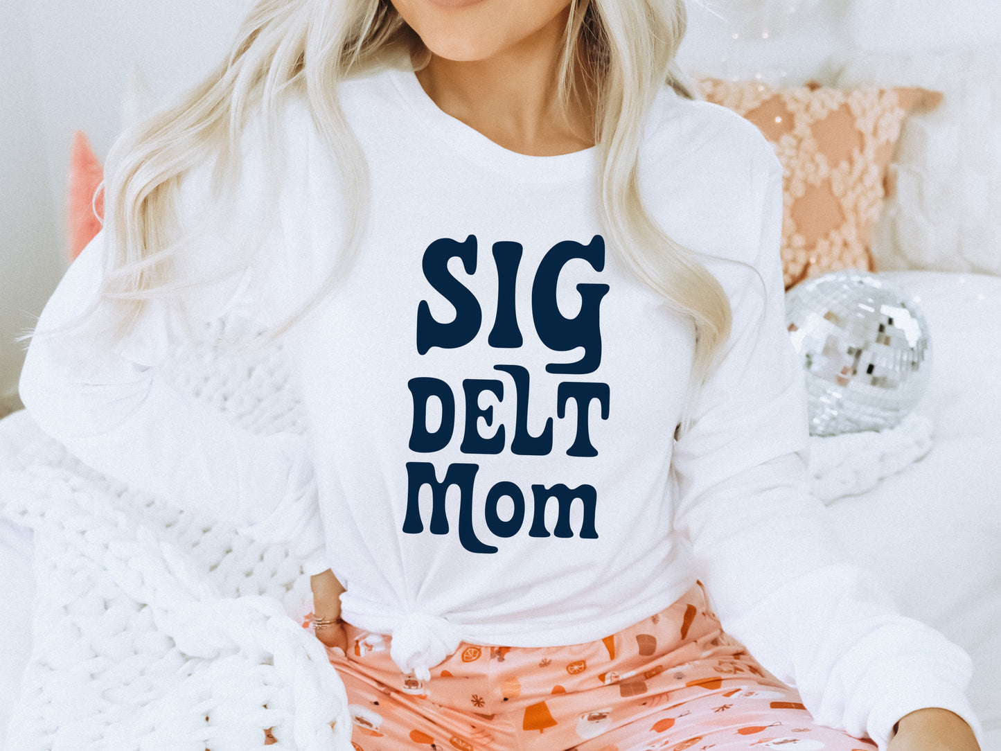 Sigma Delta Tau Got it from my Mom Sorority Long Sleeve T-shirt _ 3092g