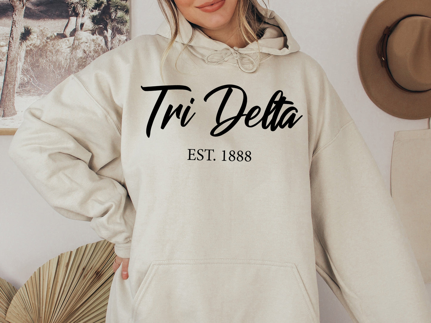 Delta Delta Delta Black Flowy Sorority Hoodie _ 87g