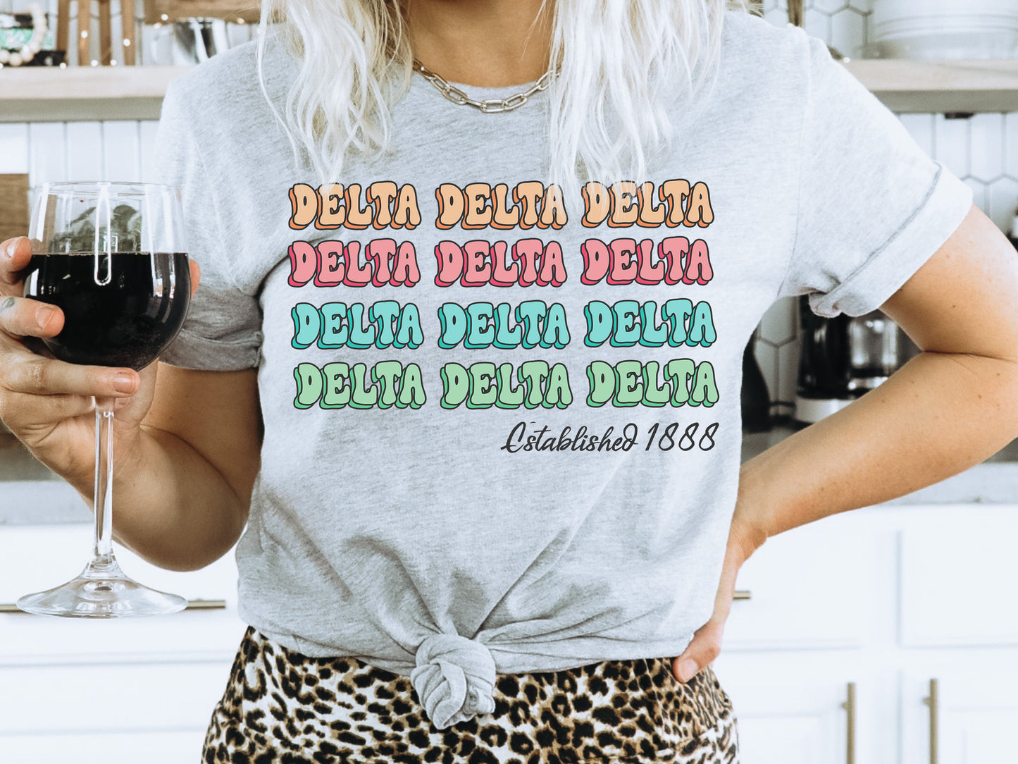 Delta Delta Delta Lucy Sorority T-shirt _ 268g