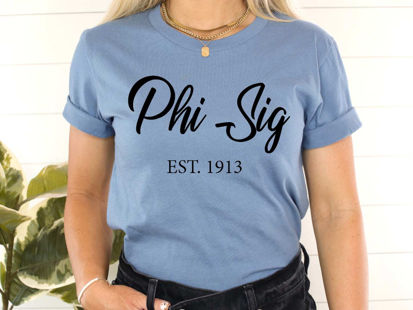 Phi Sigma Sigma Black Flowy Sorority T-shirt _ 96g