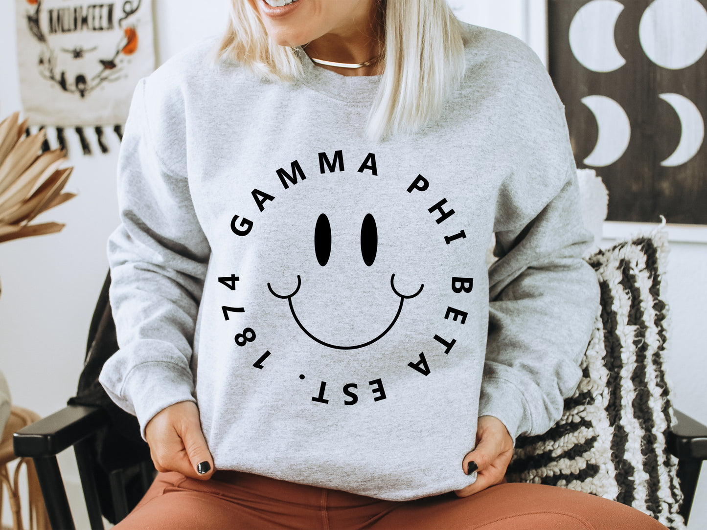 Gamma Phi Beta Smiley Face Halo Sorority Sweatshirt _ 2513g