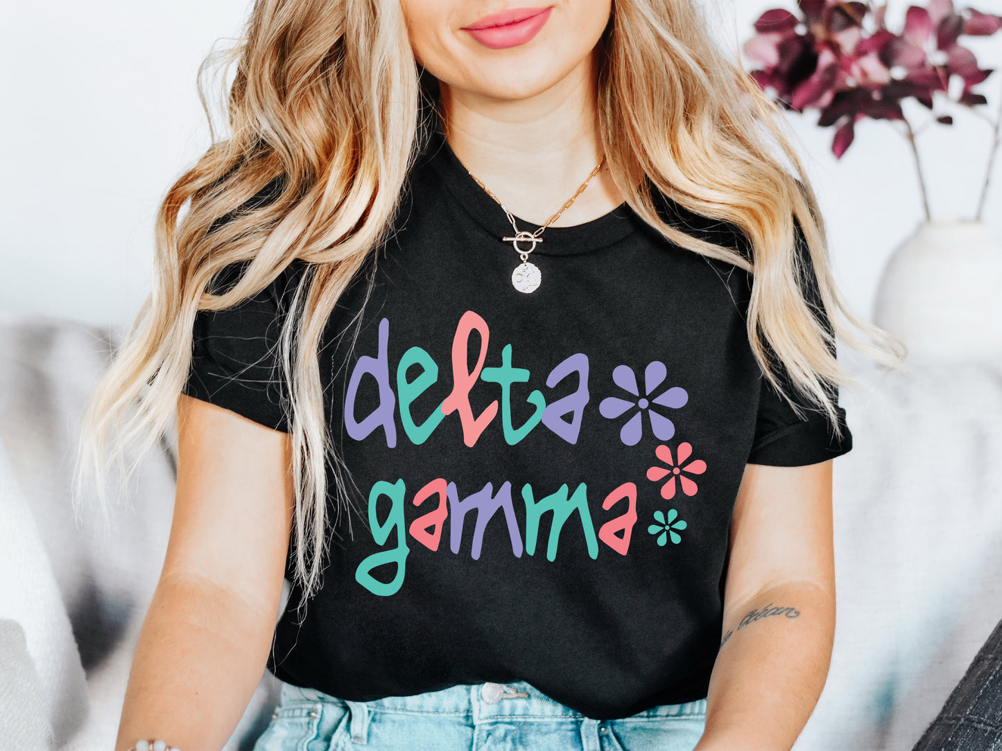 Delta Gamma Colorful Floral Sorority T-shirt _ 2614g