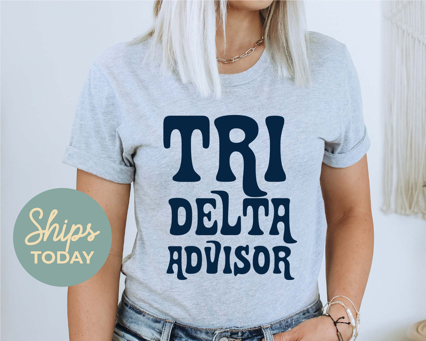 Delta Delta Delta Best Advisor Sorority T-shirt _ 3107g