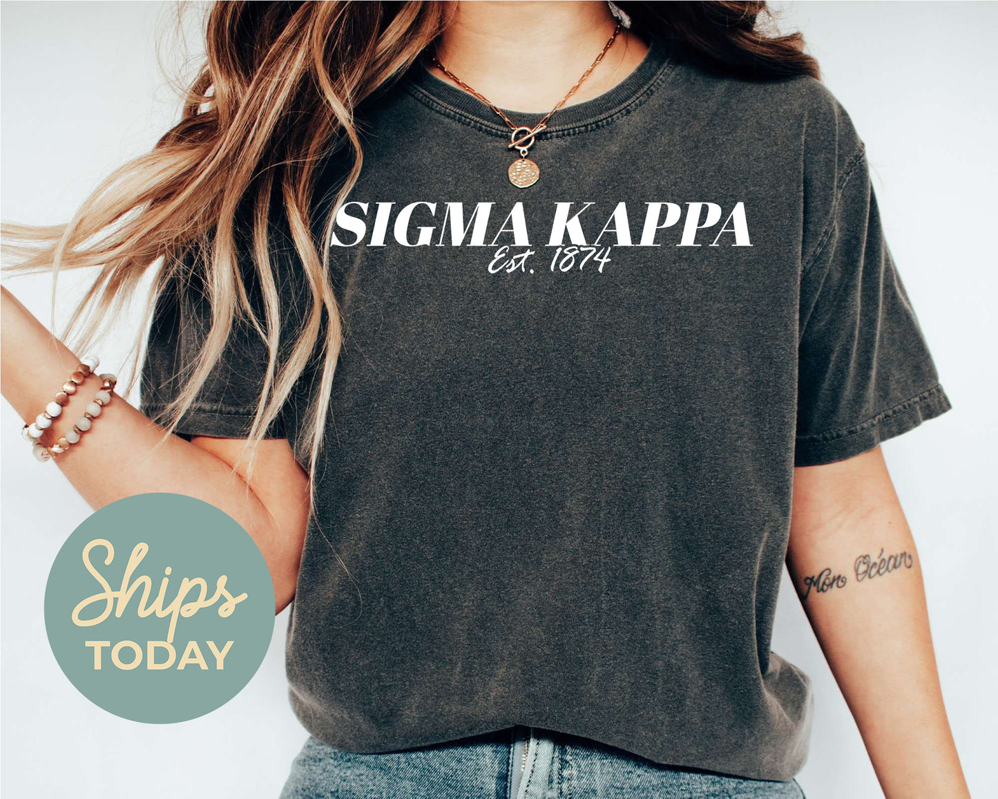 Sigma Kappa Mom Sorority T-shirt _ 30839g