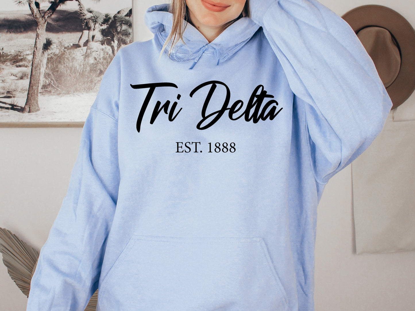 Delta Delta Delta Black Flowy Sorority Hoodie _ 87g