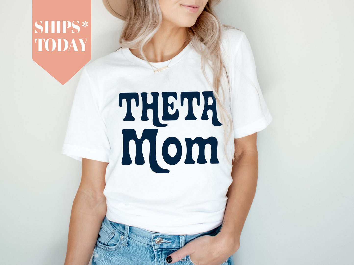 Kappa Alpha Theta Got it from my Mom Sorority T-shirt _ 3086g