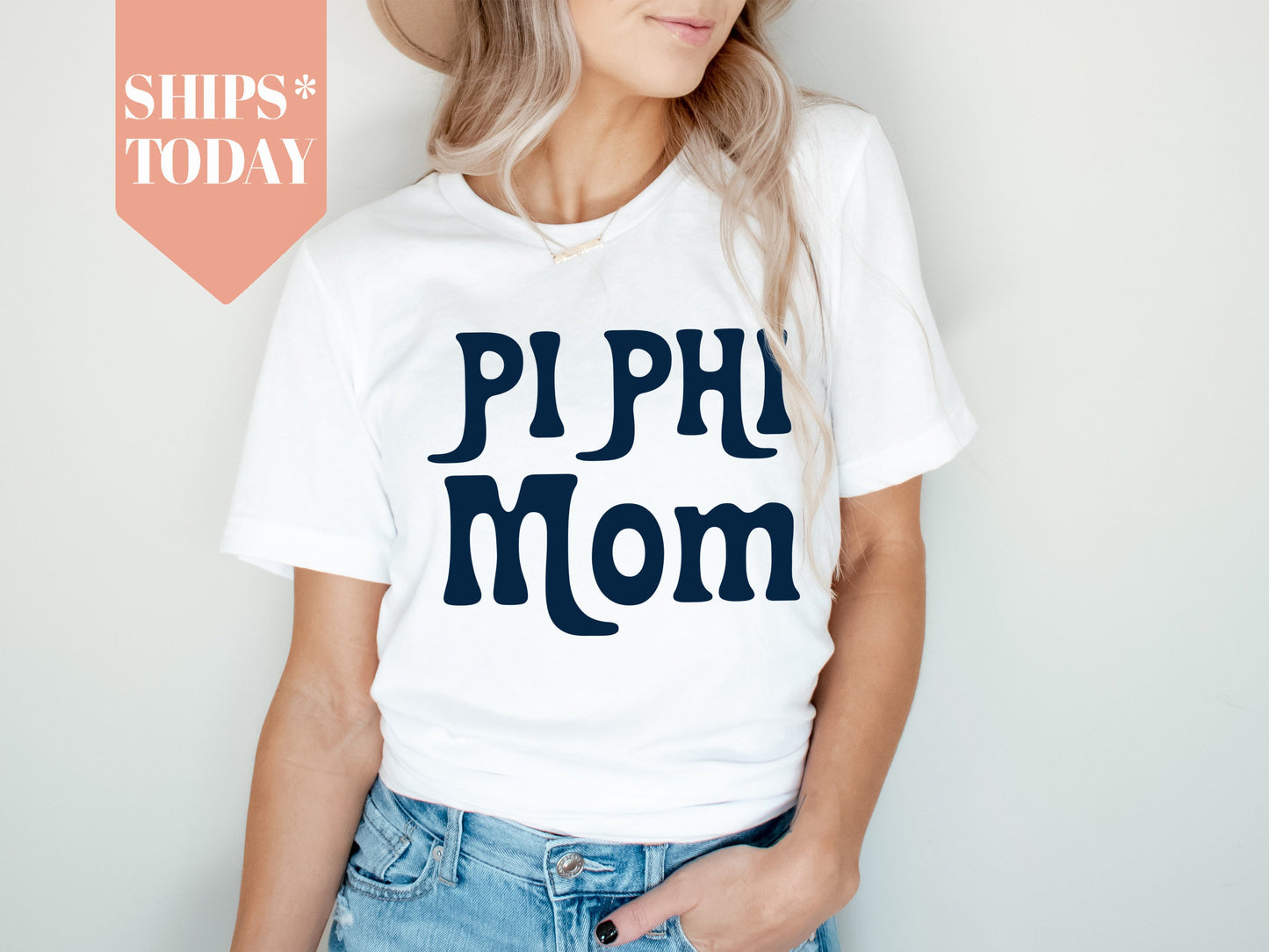 Pi Beta Phi Got it from my Mom Sorority T-shirt _ 3091g