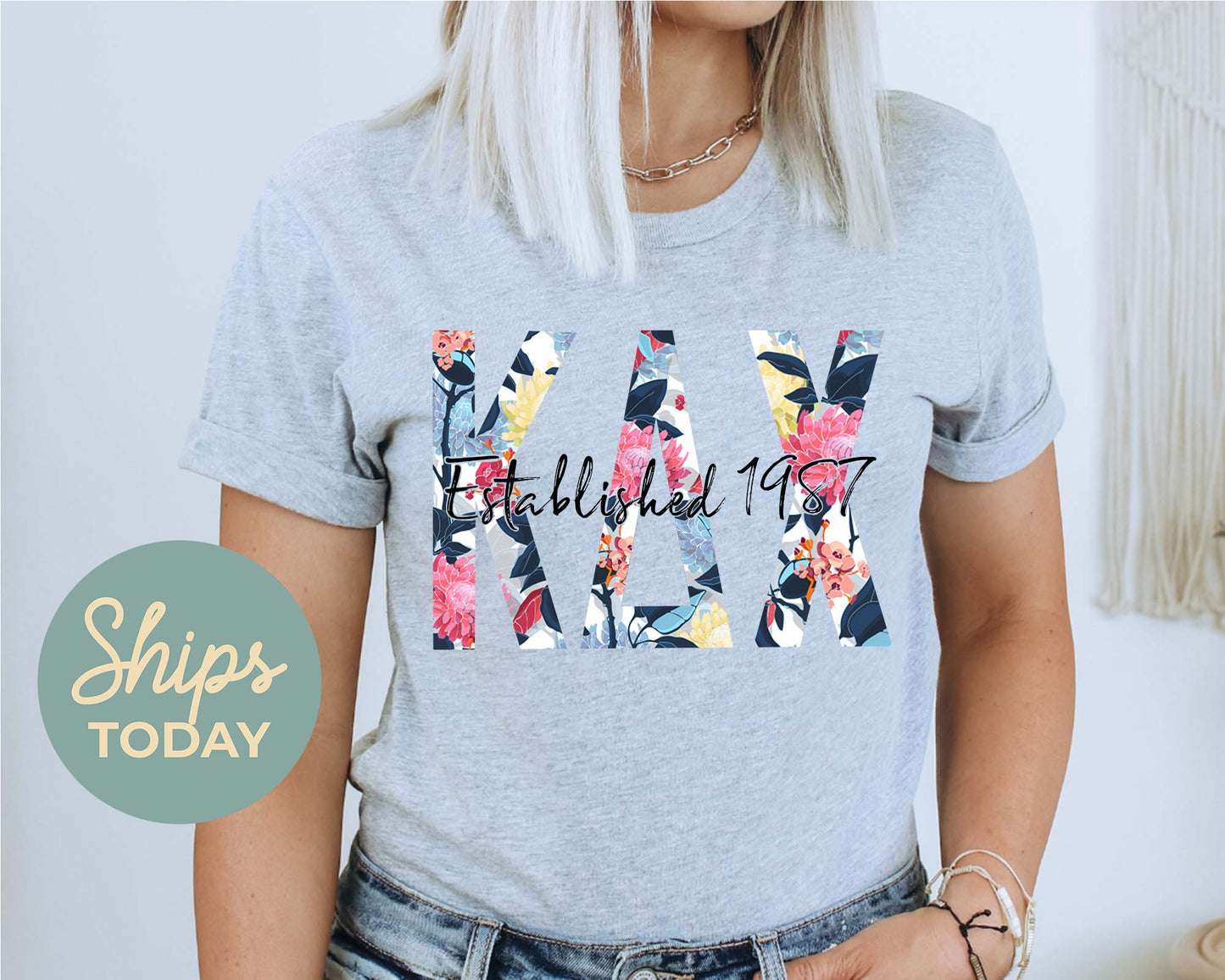 Kappa Delta Chi Floral Block Sorority T-shirt _ 3515g