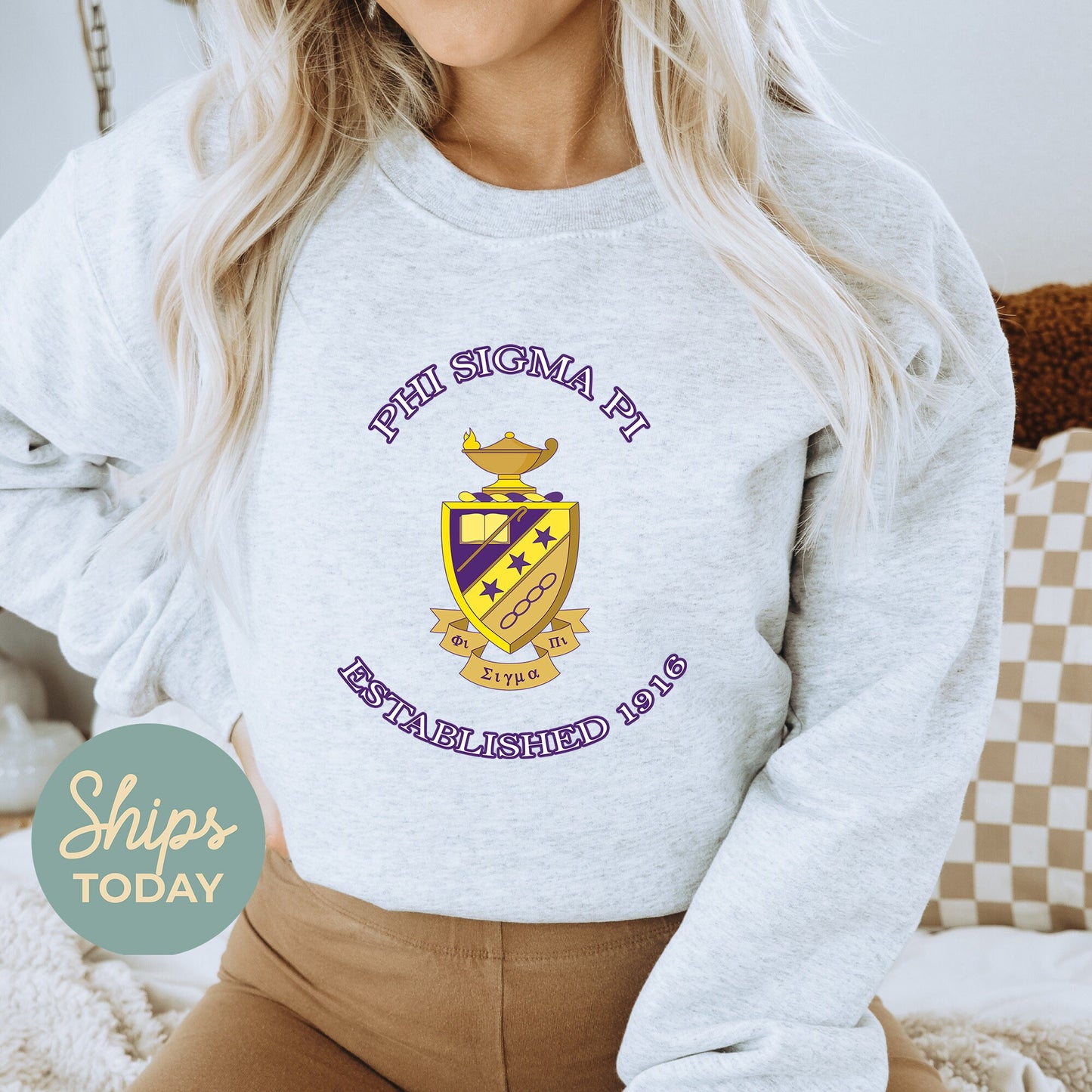 Phi Sigma Pi Iconic Insignia COED Sweatshirt _ 35675g